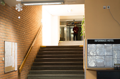 Vazbič na kolejích pod Palackého vrchem